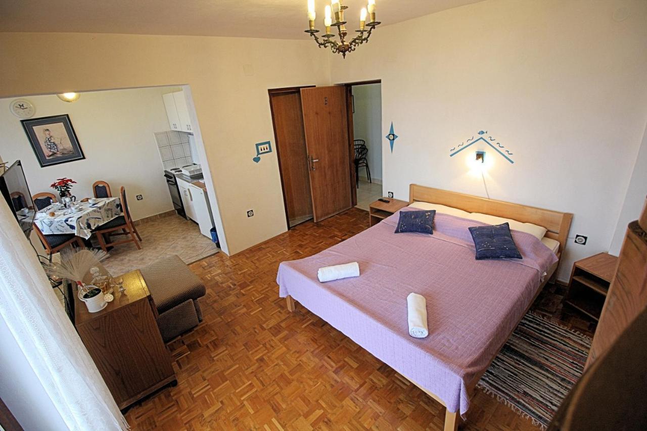 Guesthouse Marija Novi Vinodolski Zewnętrze zdjęcie
