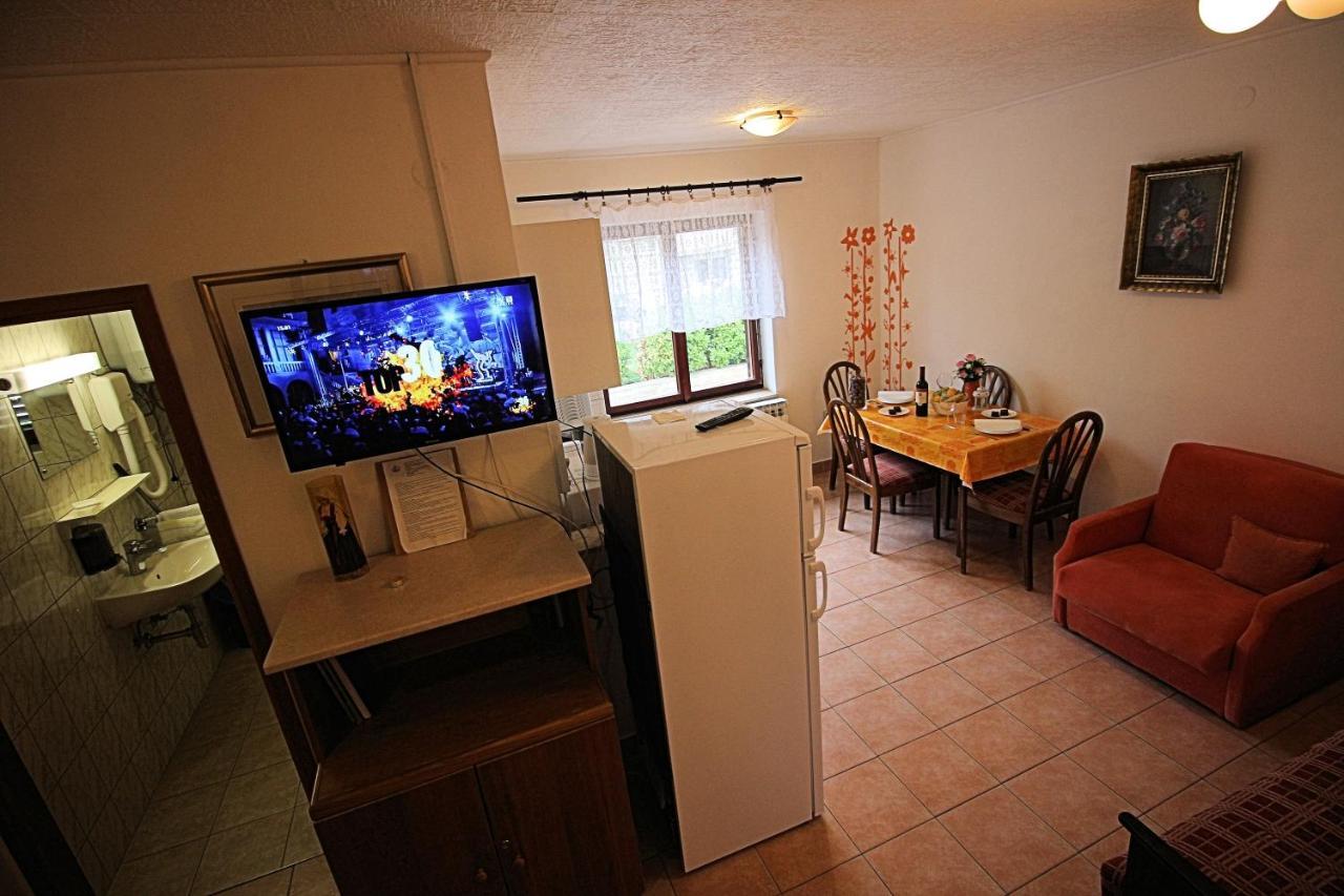 Guesthouse Marija Novi Vinodolski Zewnętrze zdjęcie