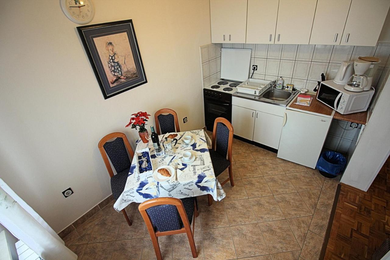 Guesthouse Marija Novi Vinodolski Zewnętrze zdjęcie